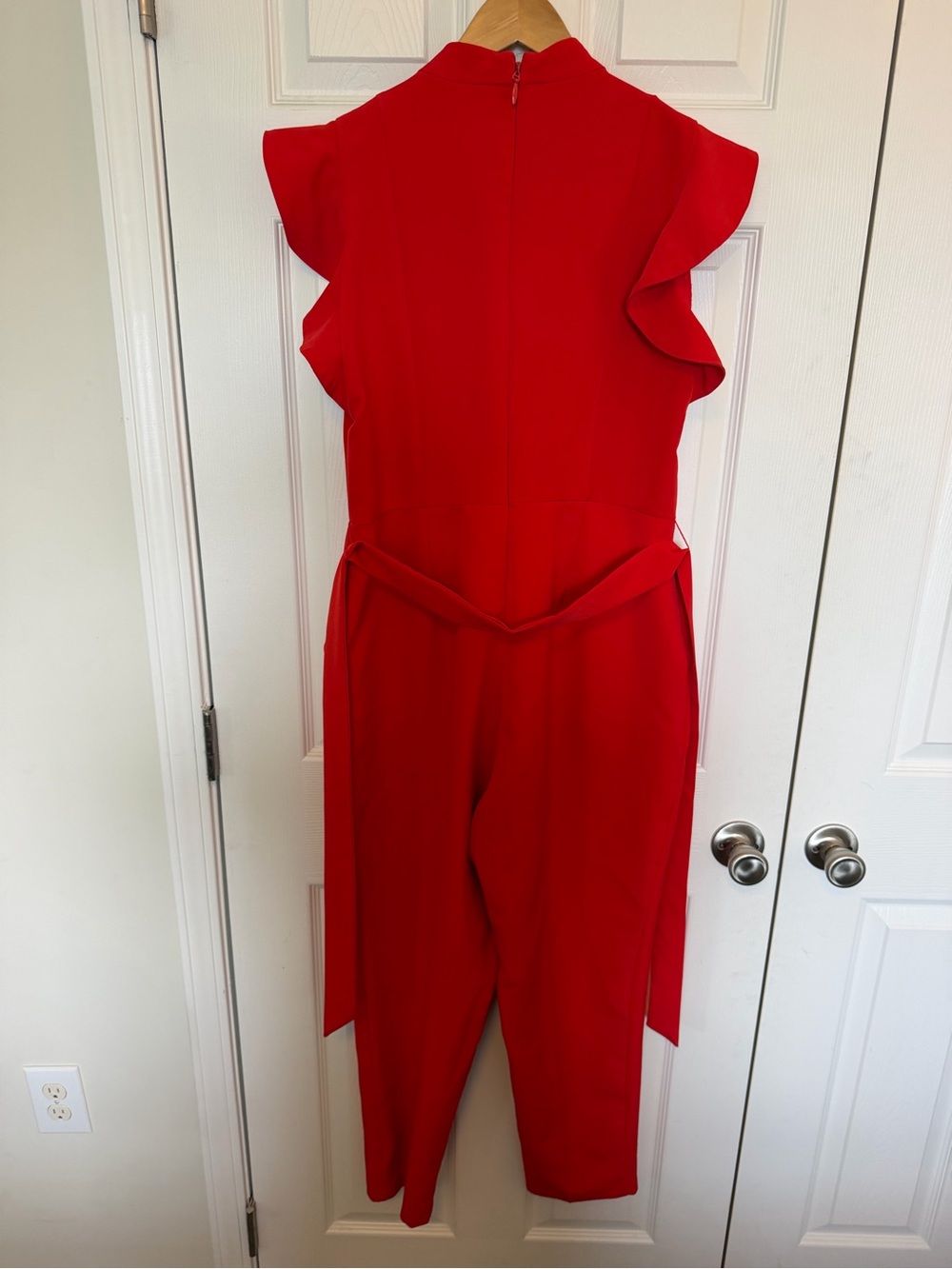 New York & Company Red Ruffle Sleeve Jumpsuit Size Large - Picture 3 of 4